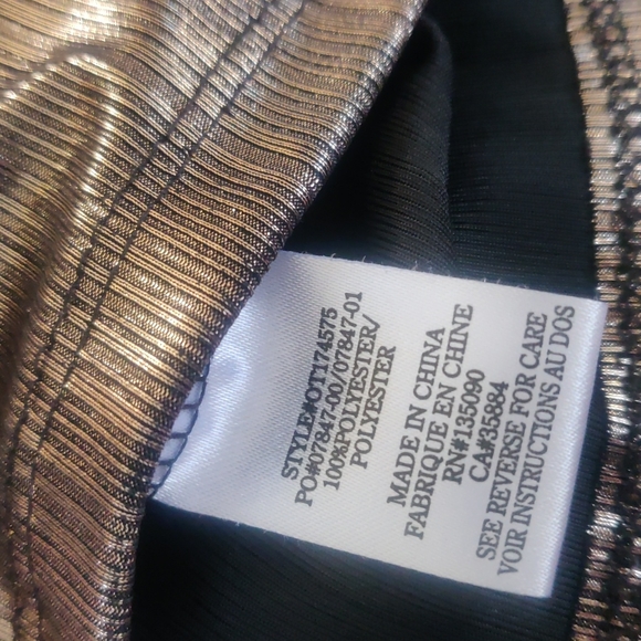 Metallic halter neck top - Picture 4 of 5